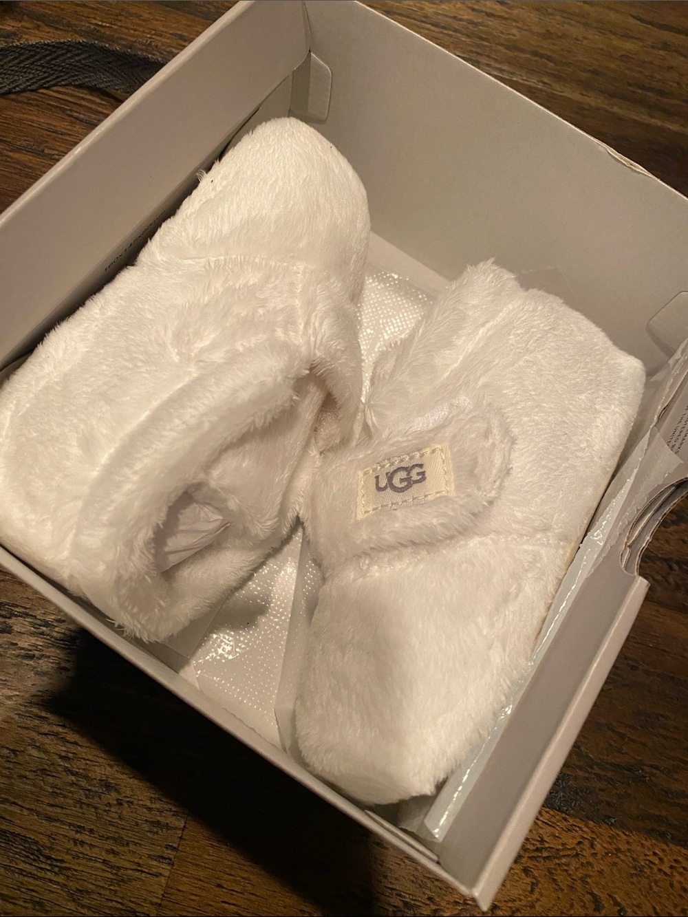 ‼️UGG‼️ - Picture 3 of 4